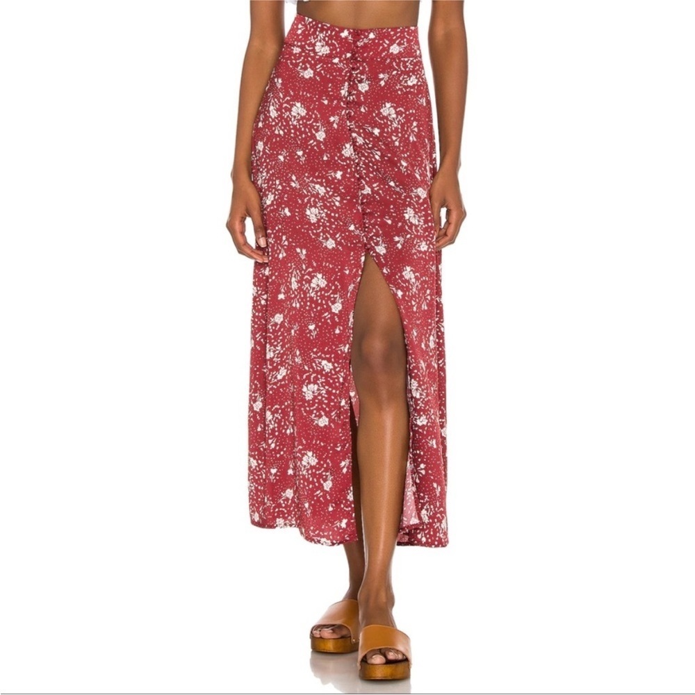 Free People Sammy Button Down Maxi
Skirt Size O burgundy red floral preloved